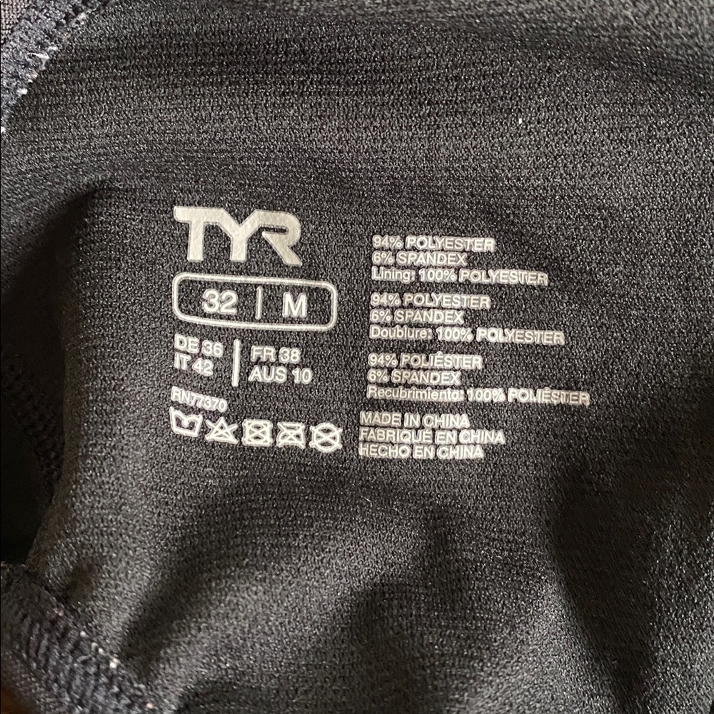 TYR Classic Black Swimsuit - Picture 3 of 3